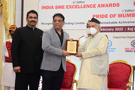 Maharashtra Industry Development Association has presented 12th Edition of “PRIDE OF MAHARASHTRA AWARDS 2021” as a Token of Appreciation for the Outstanding Contribution in Medical Field and medical support to many needy people during the pandemic to Dr. Narendra Nikam. The Award presented by Hon’ble Governor of Maharashtra, Shri Bhagat Singh Koshyari on 13th February 2022 at the Raj Bhavan, Mumbai.